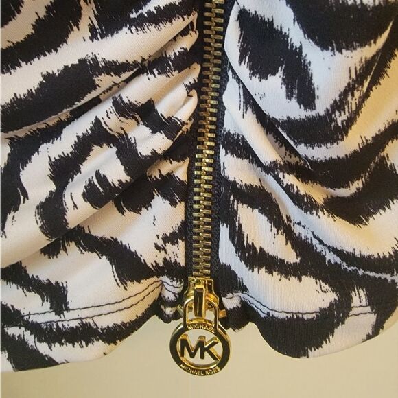 Michael Kors Zebra Print Shirt Size Medium - Picture 4 of 4